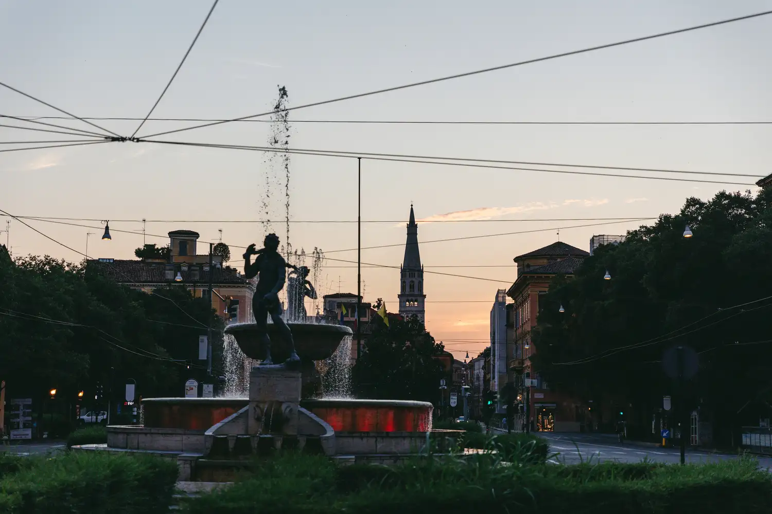 MODENA | ISOLAVITA （イゾラヴィータ）【日本公式オンラインサイト】